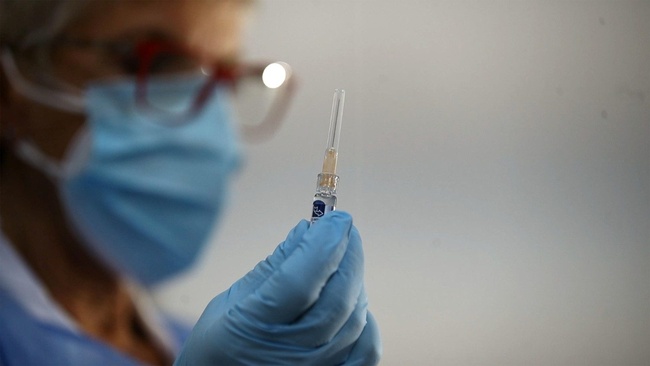Вакциновані бустерною дозою отримають нові сертифікати вже у січні