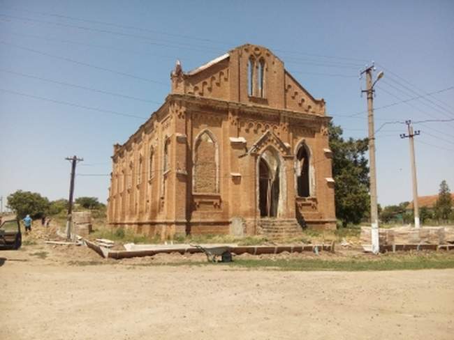 В Маразлиевской объединенной громаде начали восстанавливать старинную немецкую кирху