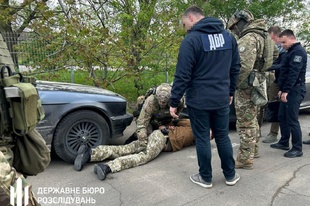 Командира підрозділу на Одещині затримали за спробу заробити на оформленні інвалідності