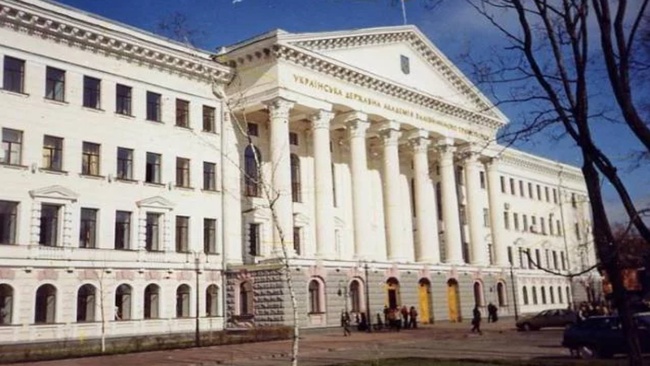 Одесский медуниверситет планирует заплатить 13 миллионов несостоявшемуся реставратору дома Руссова