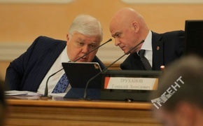 Новий склад виконавчого комітету та зміни в міські програми: сесія Одеської міської ради