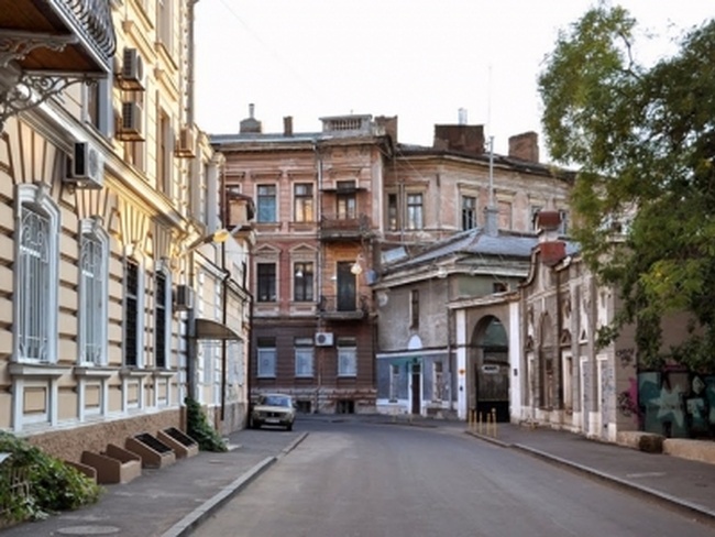 Воронцовский переулок избавят от кондиционеров и сделают пешеходным