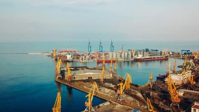 Зерновози будуть вивозити збіжжя з портів Одещини караванами