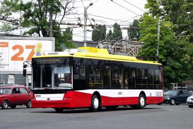 Новые троллейбусы для Одессы «застряли» на таможне