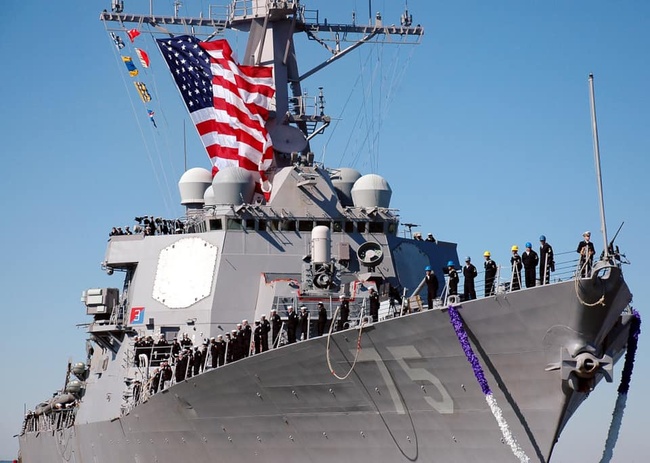 "Не помешает": американский эсминец заходит в Черное море