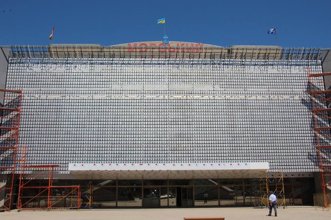 В Одессе представили обновленный фасад морвокзала