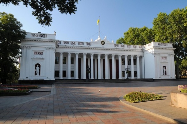 Завтра засідатиме виконком Одеської міськради: топ-4 питань за версією ІзбірКома