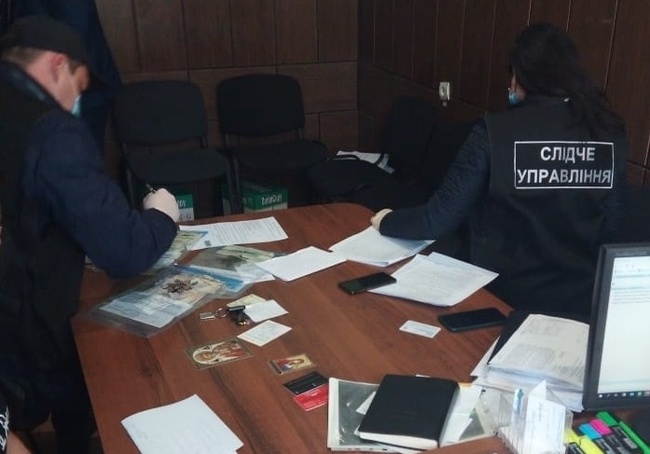Жителька Одещини намагалася підкупити посадовця поліції