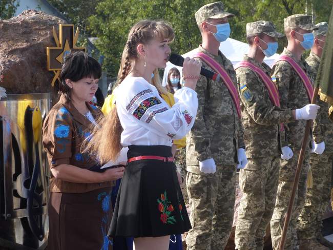 У Доброславі відкрили пам`ятний знак Героям 28 бригади