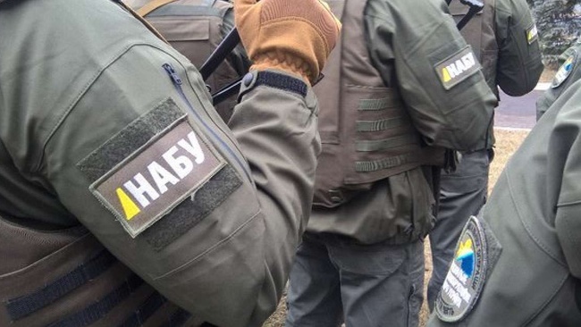 Детективи НАБУ провели обшуки в посадовців Одеської мерії