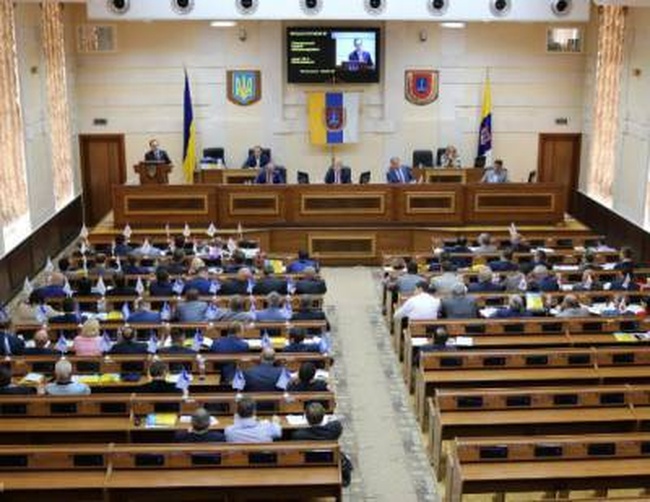Одесский областной совет подтвердил тенденцию: только чиновники публикуют декларации о доходах 2015 года
