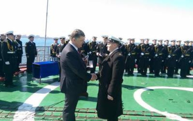 В Одессе президент вручит военным морякам ключи от квартир 