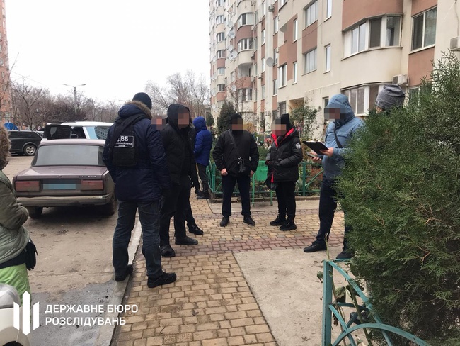 Поліцейського з Одещини підозрюють у грабежі