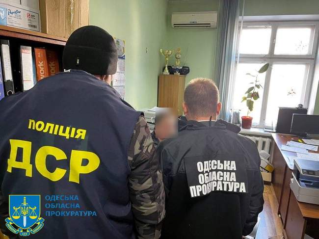 Інспекторів Державної податкової служби підозрюють у систематичному хабарництві