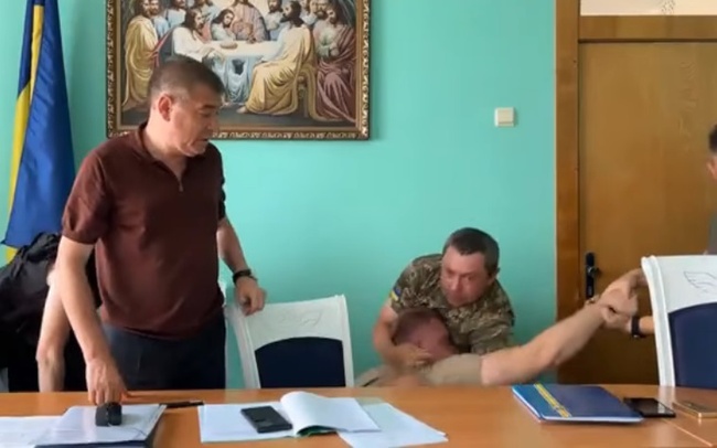 Голова райради клопотатиме про введення в Білгороді-Дністровському військової адміністрації