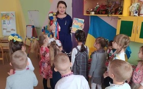 Життя в укритті, мітинги, евакуація та повернення до роботи: розповідь виховательки херсонського садочка