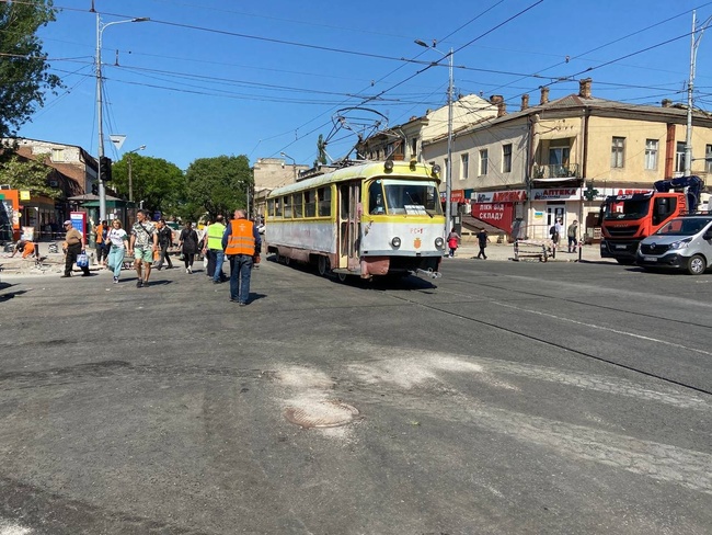 В Одесі завершили ремонт перехрестя в центрі та пустили тестовий трамвай