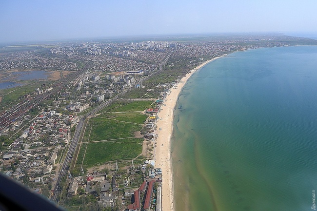 Лаборатория Минздрава не рекомендует купаться на пляжах «Лузановки»