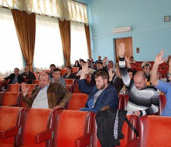 Сессия Болградского горсовета сорвалась – депутаты не смогли принять повестку дня