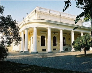 В Одессе стартует реставрация Воронцовского дворца и колоннады