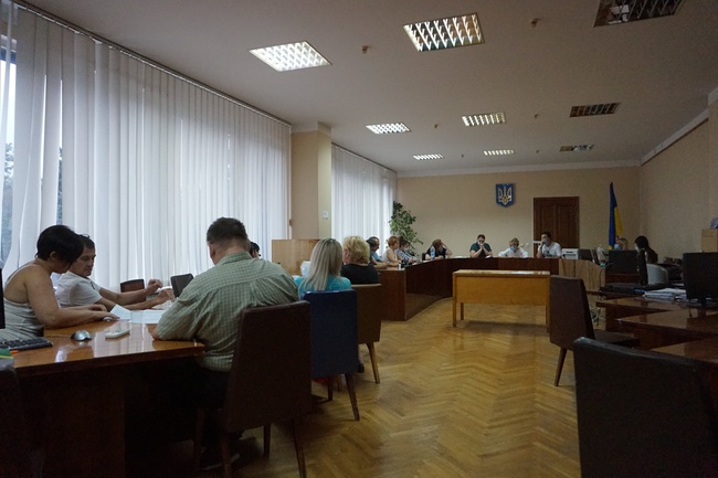 З порушенням термінів та включенням частин громад у декілька виборчих округів: на Одещині утворили ТВО