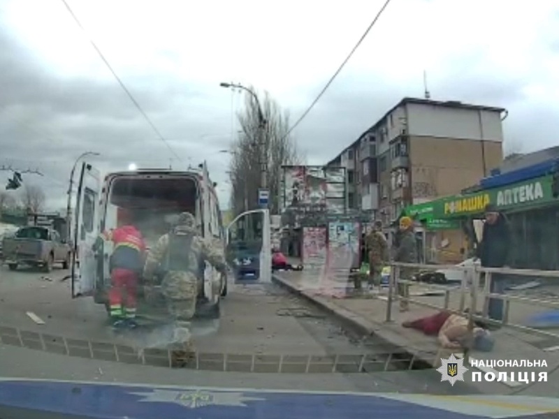 Одеські поліцейські під час надання допомоги потерпілим херсонцям самі потрапили під обстріл