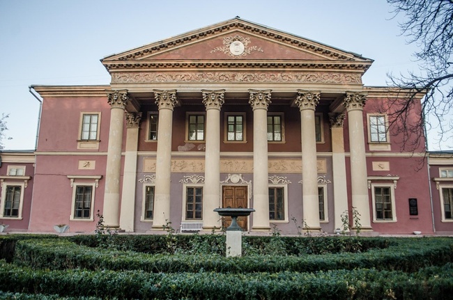 Міністерство економіки наполягає на передачі державі землі під Одеським художнім музеєм