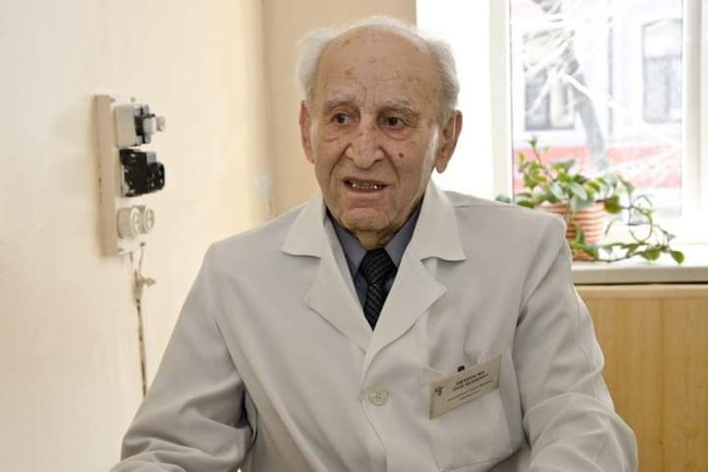 Ушел из жизни старейший врач Одессы