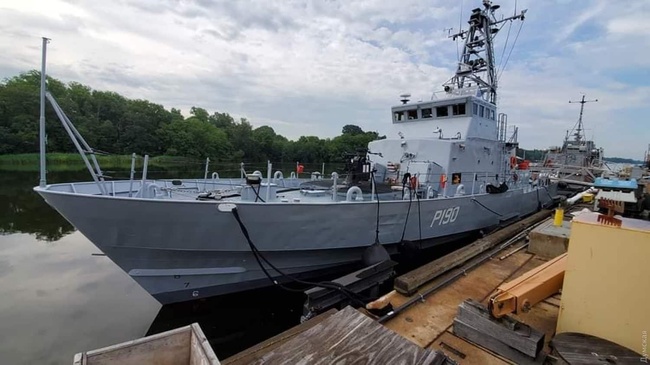 Украинские военные моряки завершили подготовку в США по управлению катерами Island